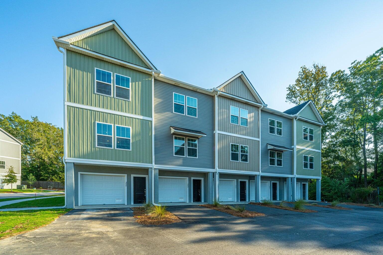 402 Gravy Train Street Charleston SC 29414