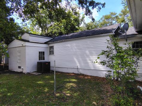 406 Thames Street Manning SC 29102