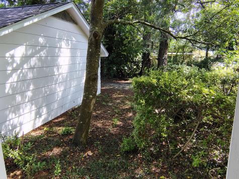 406 Thames Street Manning SC 29102