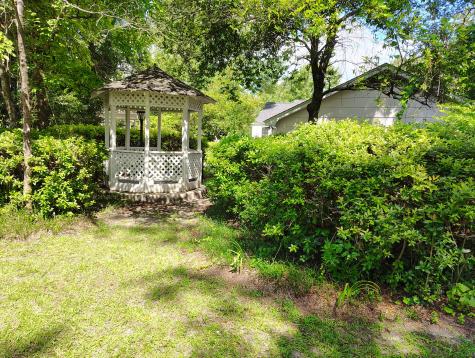 406 Thames Street Manning SC 29102