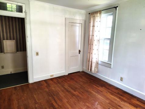 406 Thames Street Manning SC 29102