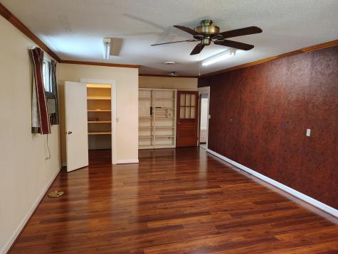 406 Thames Street Manning SC 29102