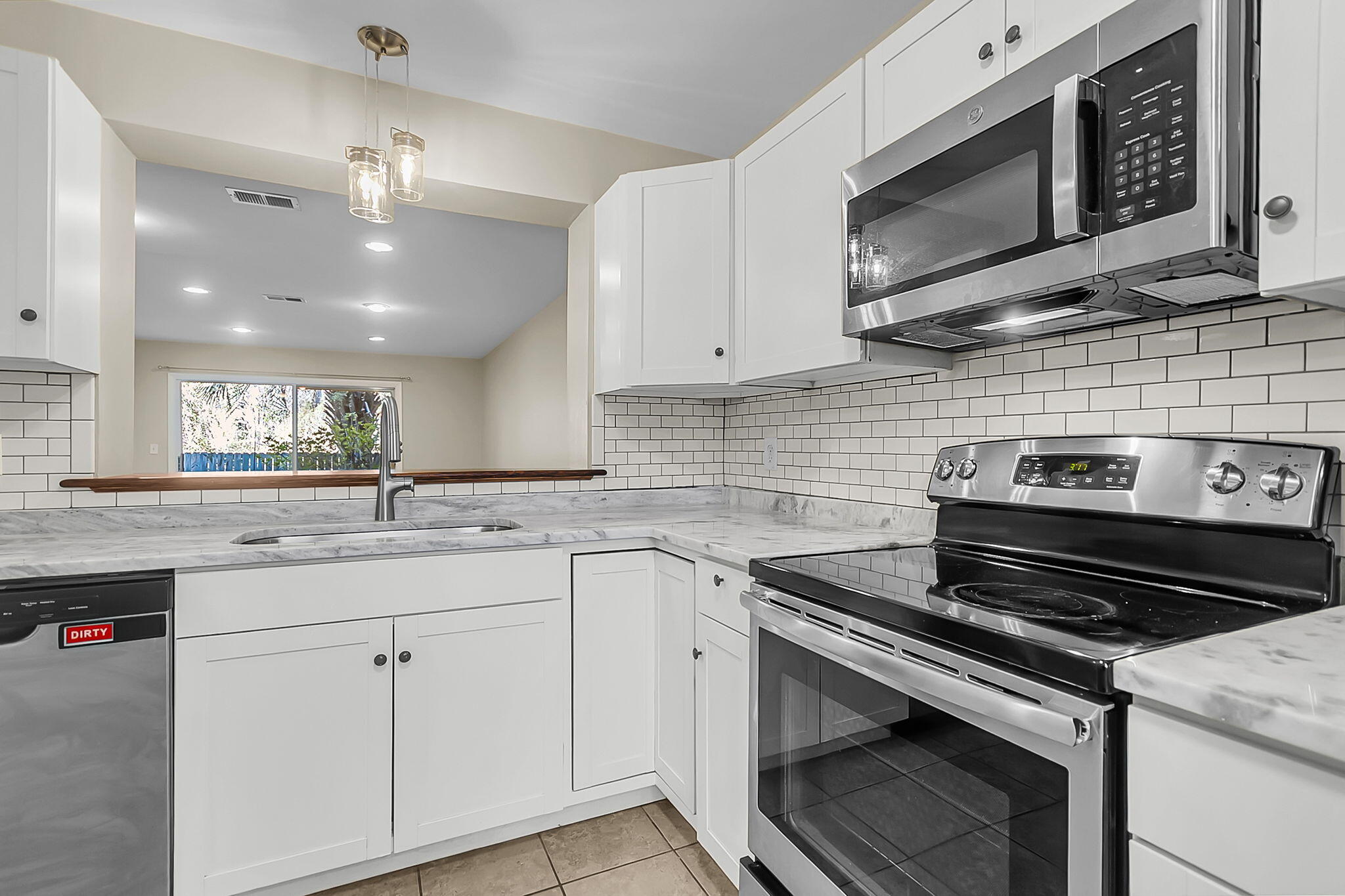 1530 Fort Johnson Road Charleston SC 29412