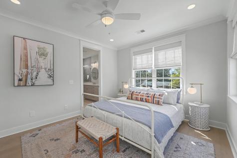 1034 Avenue Of Oaks Charleston SC 29407
