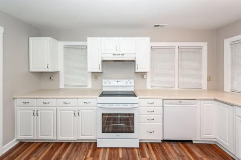 1621 Poinsettia Road Charleston SC 29407