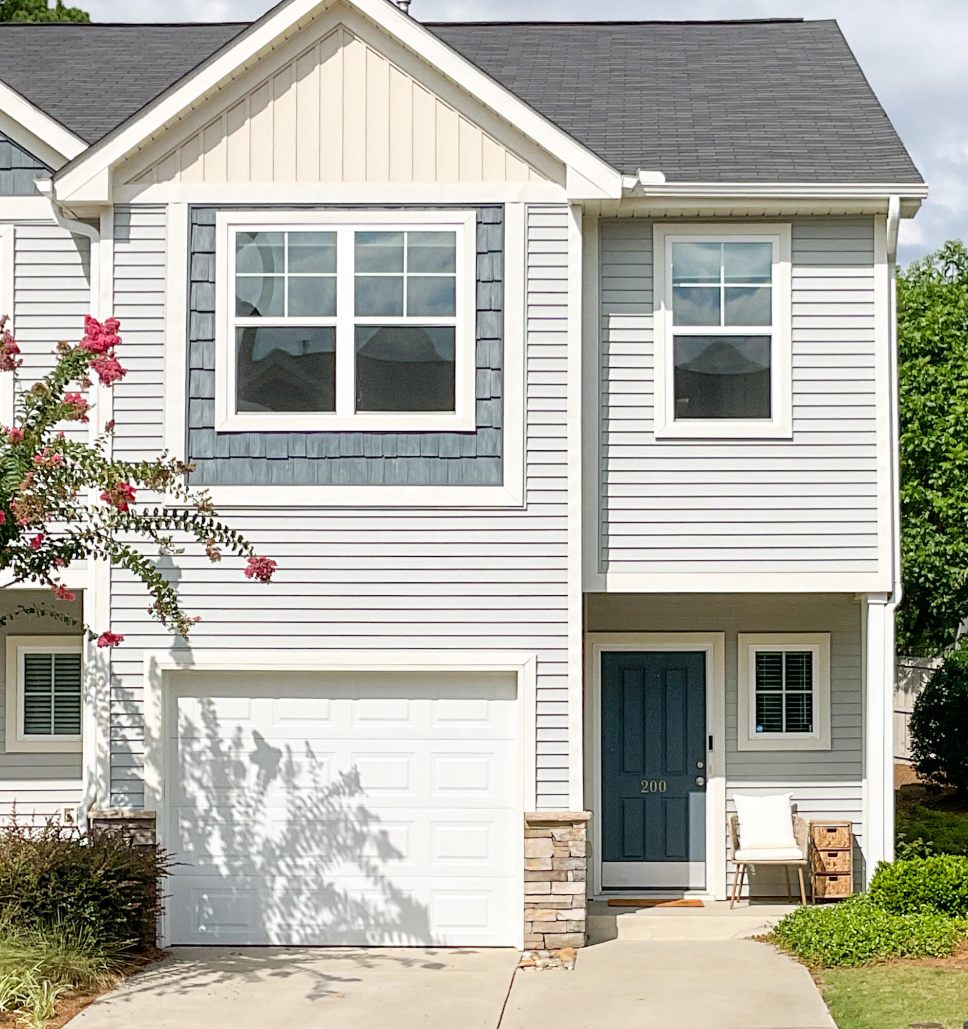 200 Willow Button Drive Taylors SC 29687