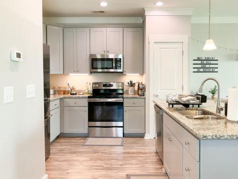 200 Willow Button Drive Taylors SC 29687