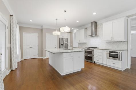 1061 Barfield Street Charleston SC 29492