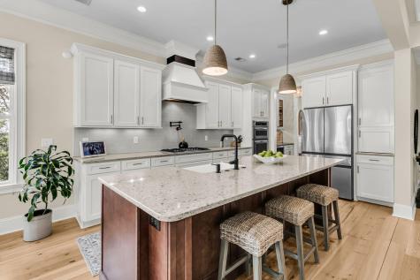 1527 Wando Landing Street Charleston SC 29492