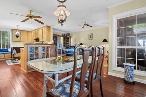 8362 Chisolm Plantation Road Edisto Island SC 29438