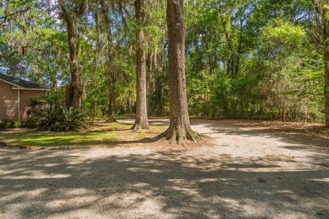 8362 Chisolm Plantation Road Edisto Island SC 29438