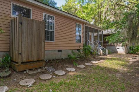 8362 Chisolm Plantation Road Edisto Island SC 29438
