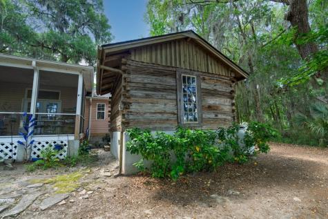 8362 Chisolm Plantation Road Edisto Island SC 29438