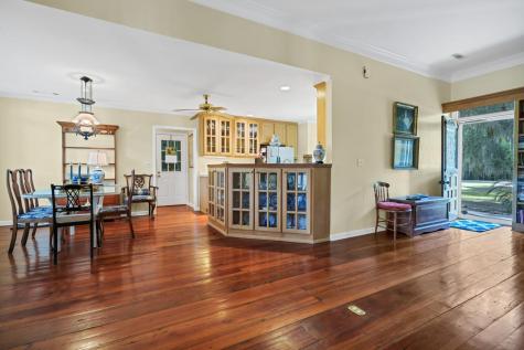8362 Chisolm Plantation Road Edisto Island SC 29438