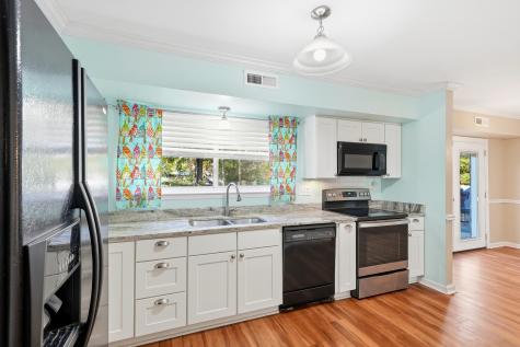129 Canaberry Circle Summerville SC 29483
