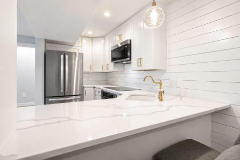 55 Ashley Avenue Charleston SC 29401