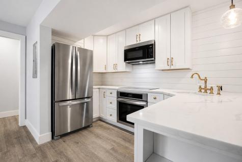 55 Ashley Avenue Charleston SC 29401