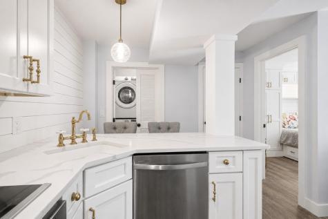55 Ashley Avenue Charleston SC 29401