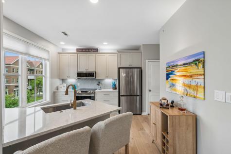 250 Seven Farms Drive Charleston SC 29492