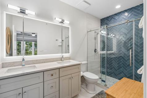 250 Seven Farms Drive Charleston SC 29492