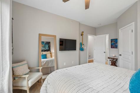250 Seven Farms Drive Charleston SC 29492