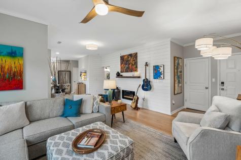 250 Seven Farms Drive Charleston SC 29492