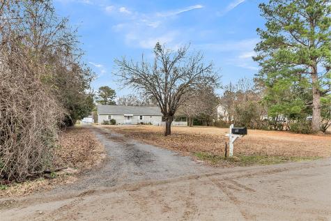 1677 Clearview Drive Manning SC 29102