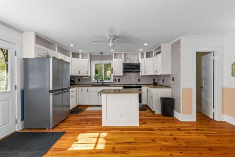 5615 S Highway 165 Ravenel SC 29470