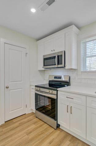 2006 Alton Street North Charleston SC 29406