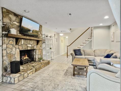 19 Meander Row Charleston SC 29412