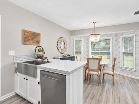 8176 Long Shadow Lane North Charleston SC 29406