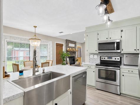 8176 Long Shadow Lane North Charleston SC 29406