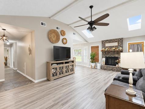 8176 Long Shadow Lane North Charleston SC 29406