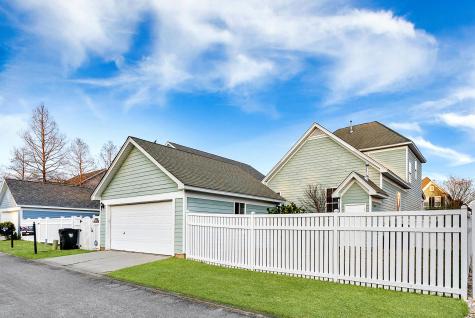 302 Hydrangea Street Summerville SC 29483