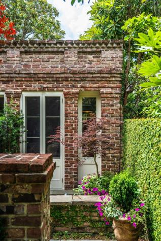 17 Tradd Street Charleston SC 29401