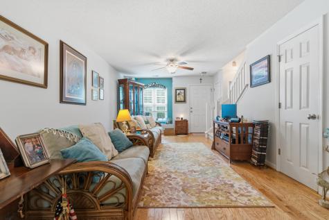 8124 Shadow Oak Drive North Charleston SC 29406