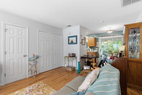 8124 Shadow Oak Drive North Charleston SC 29406