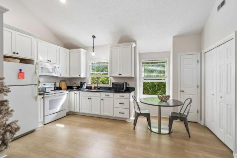 317 Sumter Avenue Summerville SC 29483