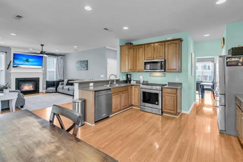 2282 Sandy Point Lane Mount Pleasant SC 29466