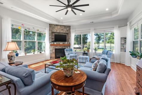 769 Bulls Bay Boulevard Mount Pleasant SC 29466