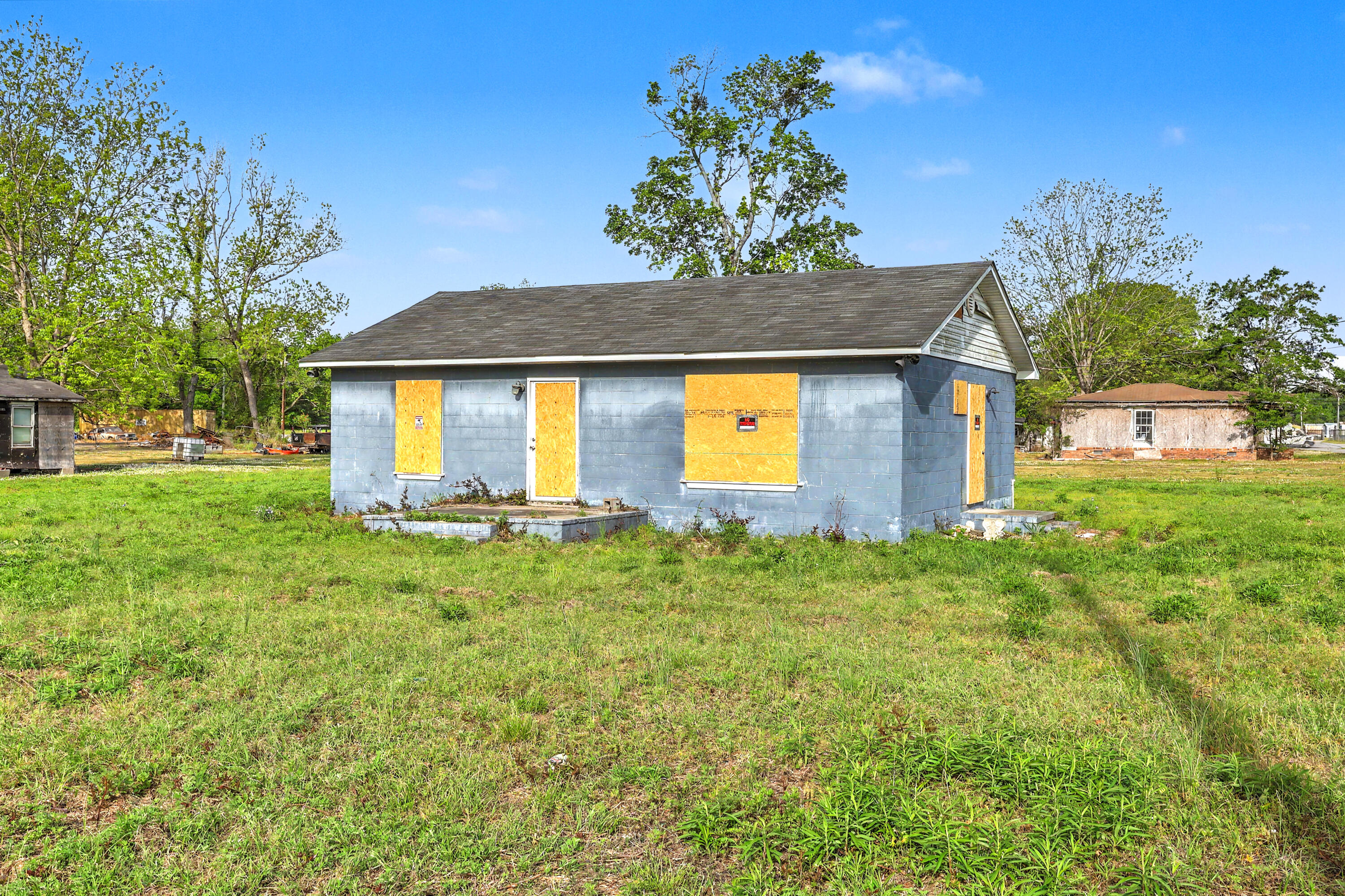 530 S Church Street Lake City SC 29560