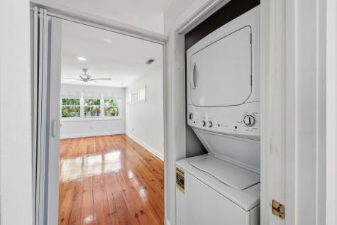 184 Wentworth Charleston SC 29401