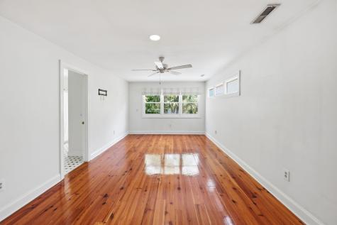 184 Wentworth Charleston SC 29401
