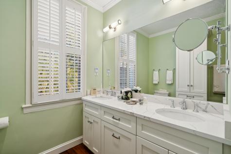 16 Water Street Charleston SC 29401