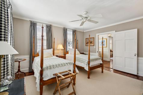 16 Water Street Charleston SC 29401