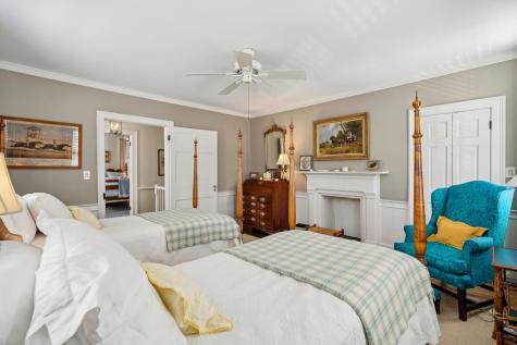 16 Water Street Charleston SC 29401