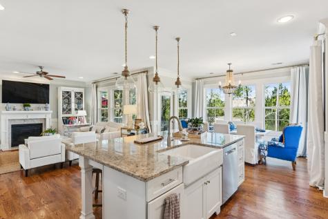 1851 Delacourt Avenue Mount Pleasant SC 29466