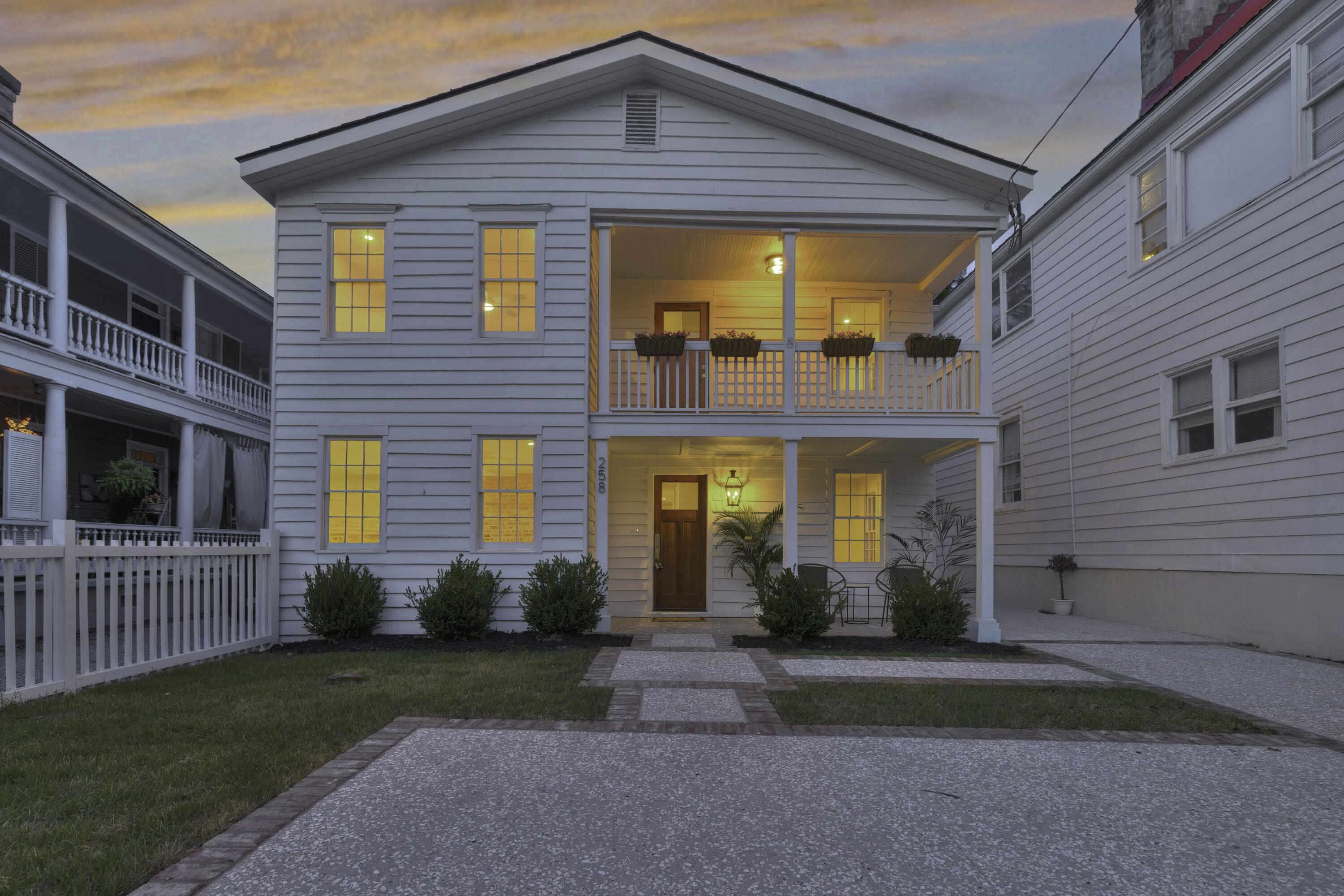 258 Coming St. Street Charleston SC 29403