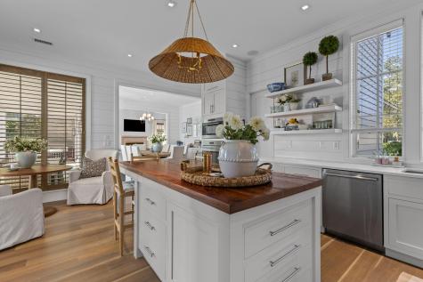 180 Ithecaw Creek Street Charleston SC 29492