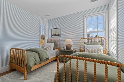 180 Ithecaw Creek Street Charleston SC 29492